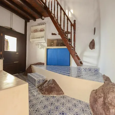 فندق مبيت وإفطار Castrum Traditional Sunset Plaka (Milos)