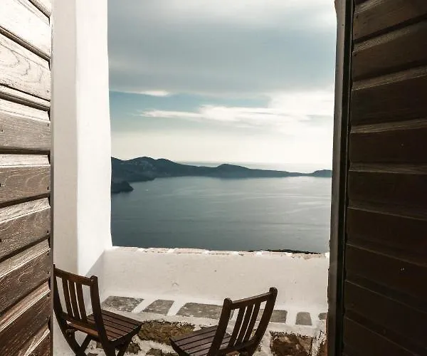 Castrum Traditional Sunset Bed & Breakfast Plaka (Milos)