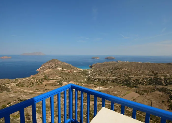 Castrum Traditional Sunset Bed & Breakfast Plaka (Milos)