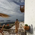 Castrum Traditional Sunset Bed & Breakfast Plaka (Milos)