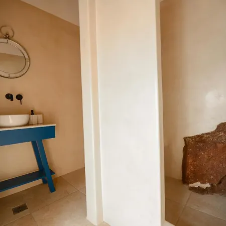 Castrum Traditional Sunset Bed & Breakfast *